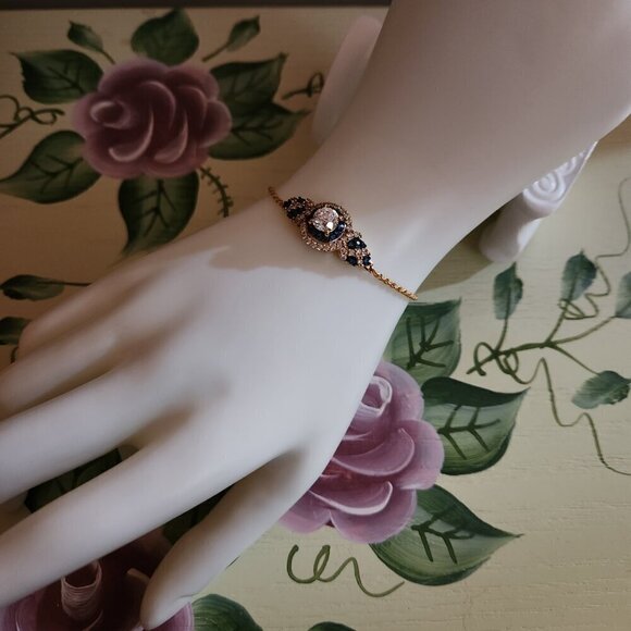 Bella Luce Sapphire Diamond Simulant Yellow Bracelet - Picture 3 of 8